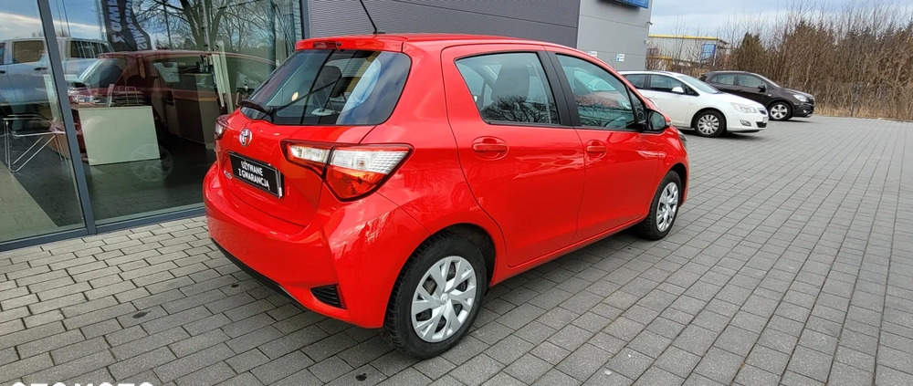 Toyota Yaris cena 56900 przebieg: 119300, rok produkcji 2019 z Zabłudów małe 92